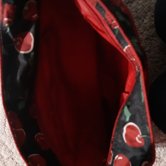 Over-the-shoulder Cherry bag - Picture 3 of 3